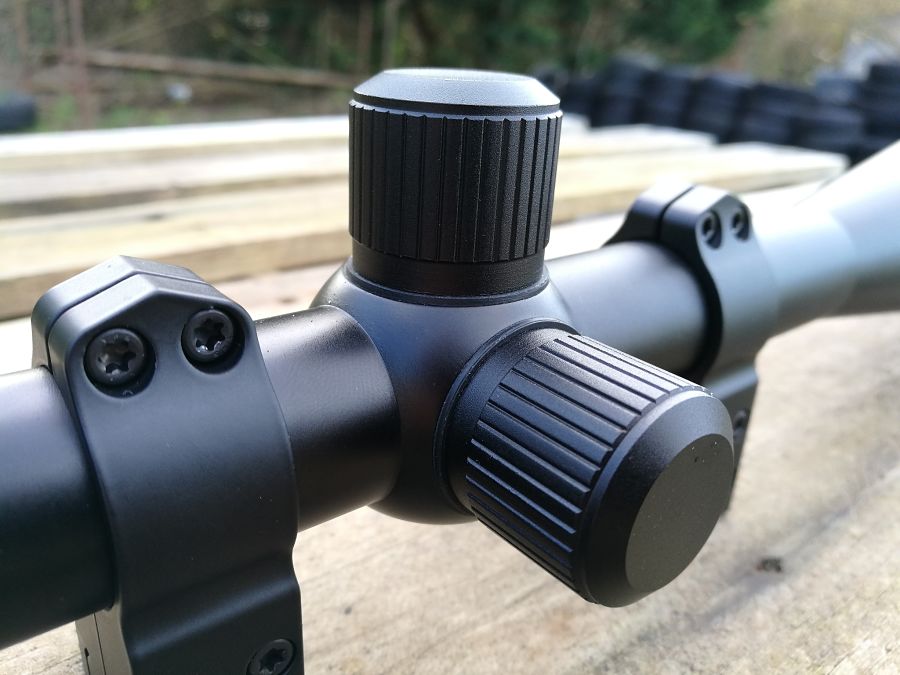 Tasco Target-Varmint 6-24x42 Torretas con tapones